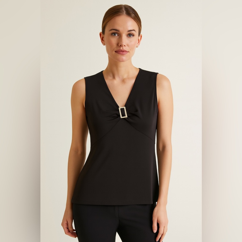 228. NWOT! Michael Kors Black Sleeveless Top With Ruched/Gathered Buckle Design